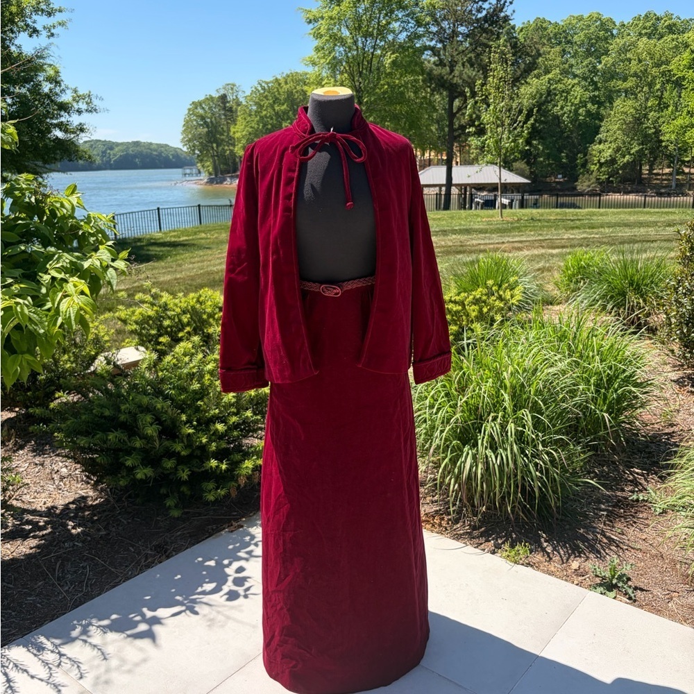 Vintage 70s Glenn of Michigan Burgundy Velvet Skirt Set XS S  ILGWU Maxi Set